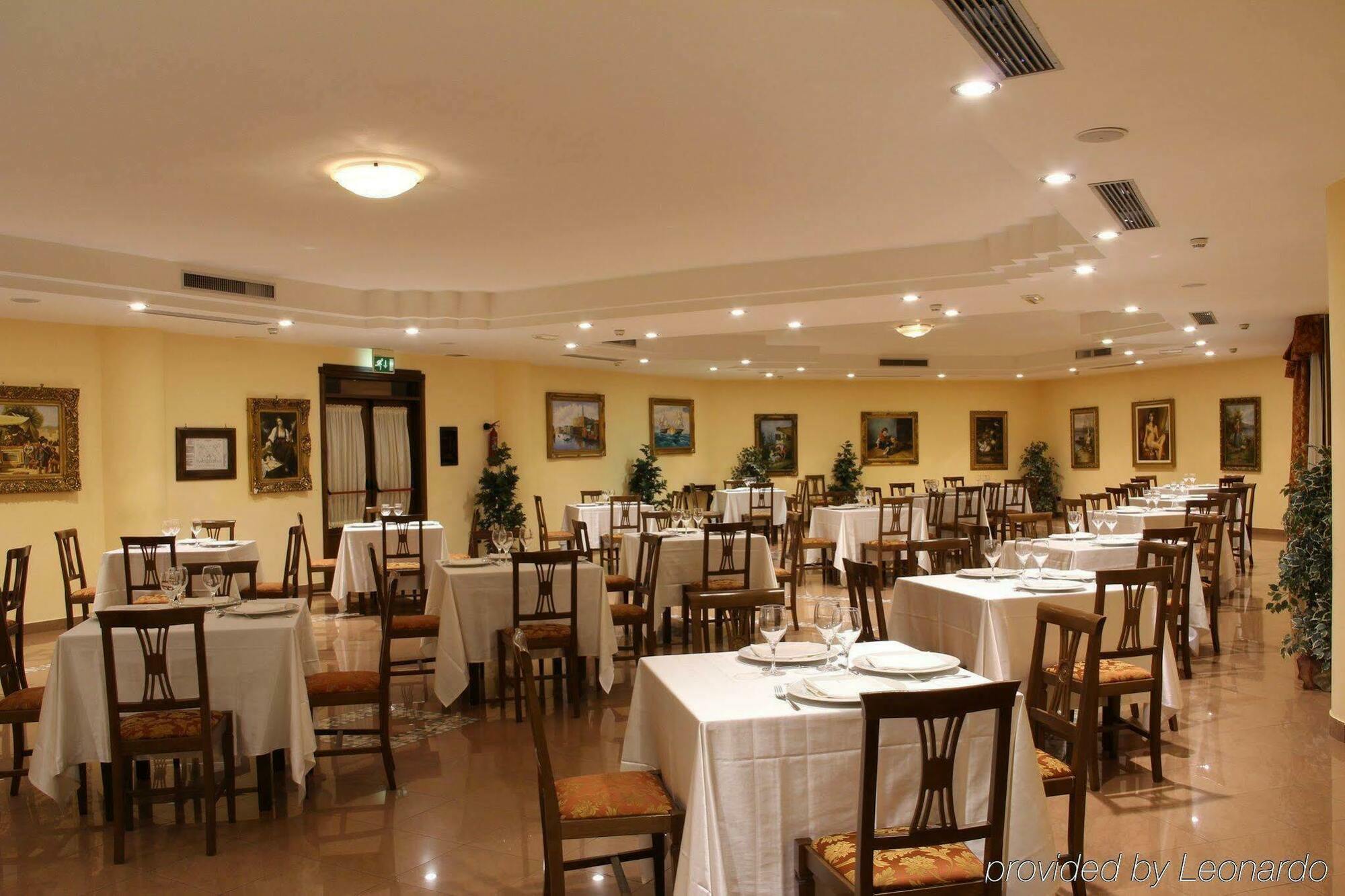 Classhotel Napoli Marigliano Restoran gambar